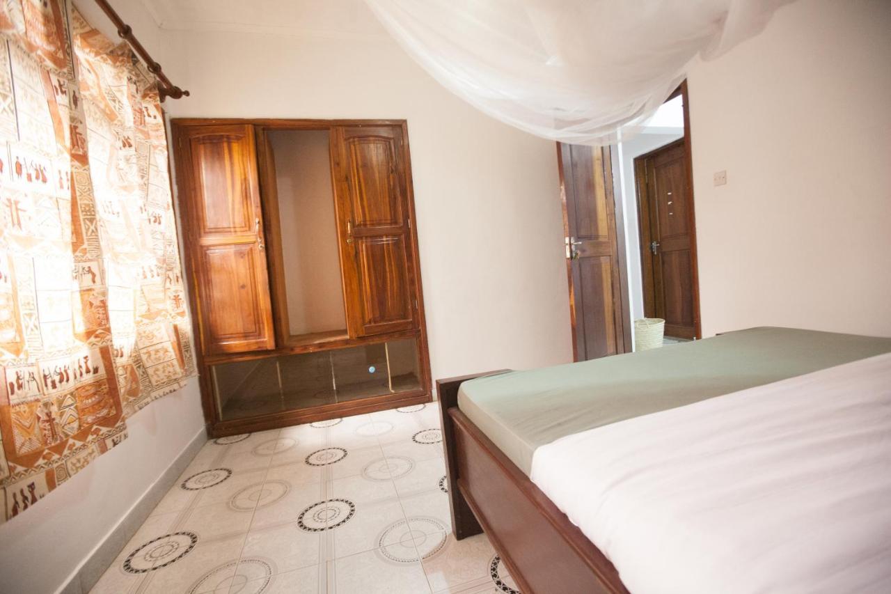 Safari Adventures-House Bed & Breakfast Arusha Exterior foto