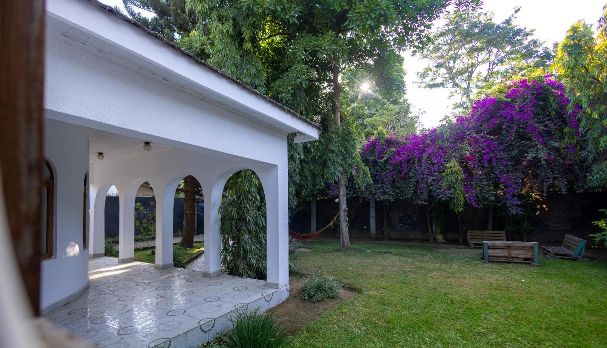 Safari Adventures-House Bed & Breakfast Arusha Exterior foto